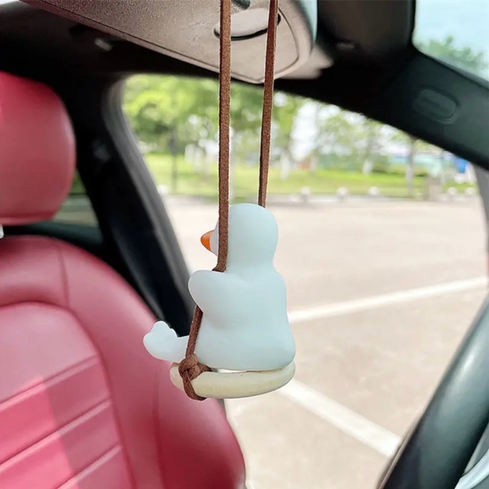 Swinging Duck On a Seat For Car Mirror New in Packaging - Picture 4 of 8